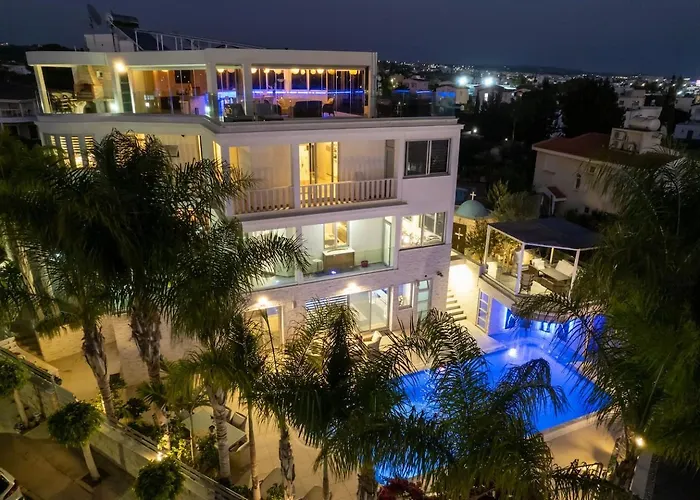 Royal Nissi Mansion 3 Bed Lower Part Of * Ayía Nápa