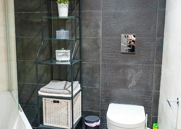 Royal Nissi Mansion 3 Bed Lower Part Of Villa