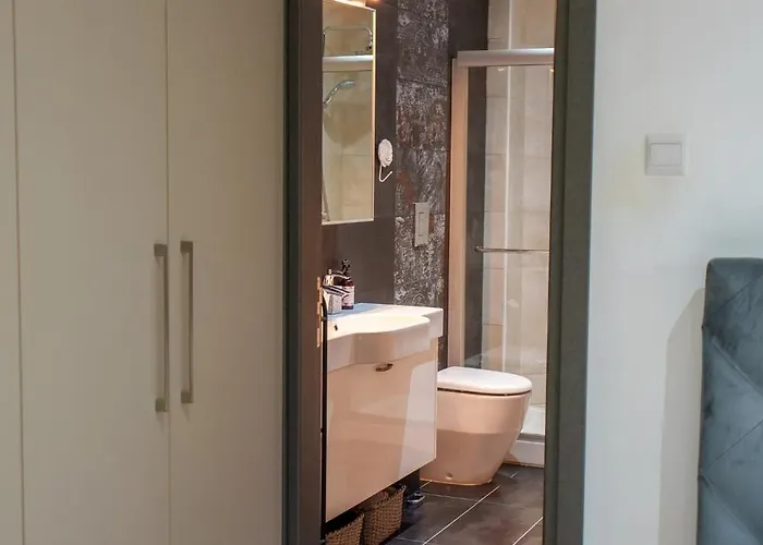 Royal Nissi Mansion 3 Bed Lower Part Of