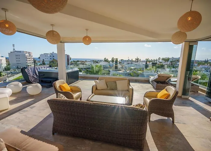 Villa Royal Nissi Mansion 3 Bed Lower Part Of