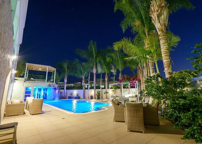 Royal Nissi Mansion 3 Bed Lower Part Of * Ayía Nápa