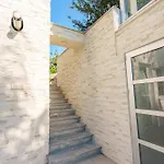 Royal Nissi Mansion 3 Bed Lower Part Of *
