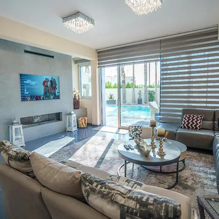 Royal Nissi Mansion 3 Bed Lower Part Of וילה *