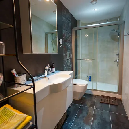 Royal Nissi Mansion 3 Bed Lower Part Of Villa