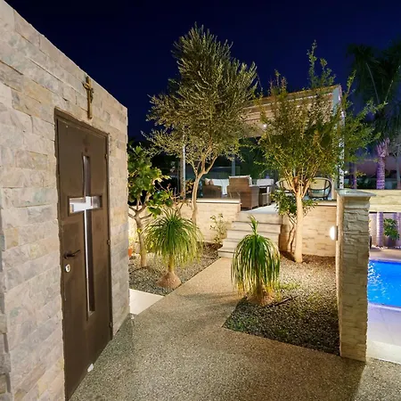 וילה Royal Nissi Mansion 3 Bed Lower Part Of איה נאפה