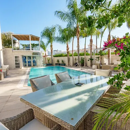 Villa Royal Nissi Mansion 3 Bed Lower Part Of