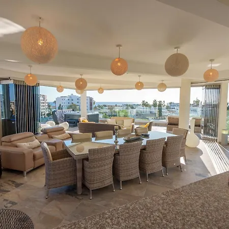 Royal Nissi Mansion 3 Bed Lower Part Of איה נאפה