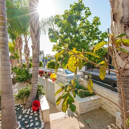 Royal Nissi Mansion 3 Bed Lower Part Of Villa