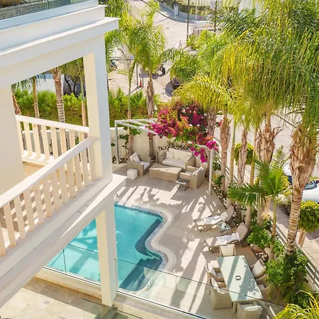 Royal Nissi Mansion 3 Bed Lower Part Of *