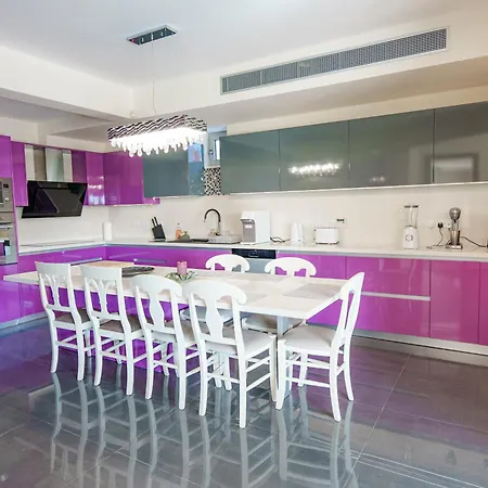 Royal Nissi Mansion 3 Bed Lower Part Of *