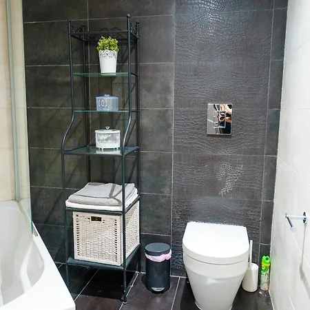 וילה Royal Nissi Mansion 3 Bed Lower Part Of