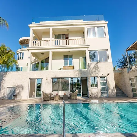 וילה Royal Nissi Mansion 3 Bed Lower Part Of