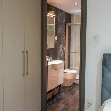 וילה Royal Nissi Mansion 3 Bed Lower Part Of *