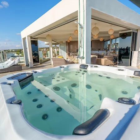 Royal Nissi Mansion 3 Bed Lower Part Of איה נאפה