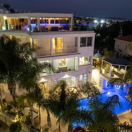 Royal Nissi Mansion 3 Bed Lower Part Of * 아이아 나파