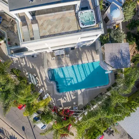 빌라 Royal Nissi Mansion 3 Bed Lower Part Of