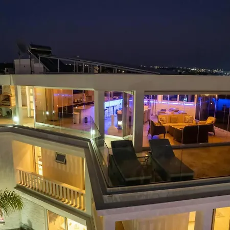 Royal Nissi Mansion 3 Bed Lower Part Of 빌라 *