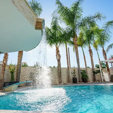 Royal Nissi Mansion 3 Bed Lower Part Of 빌라 아이아 나파