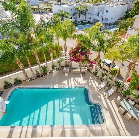 Royal Nissi Mansion 3 Bed Lower Part Of Villa Ayia Napa