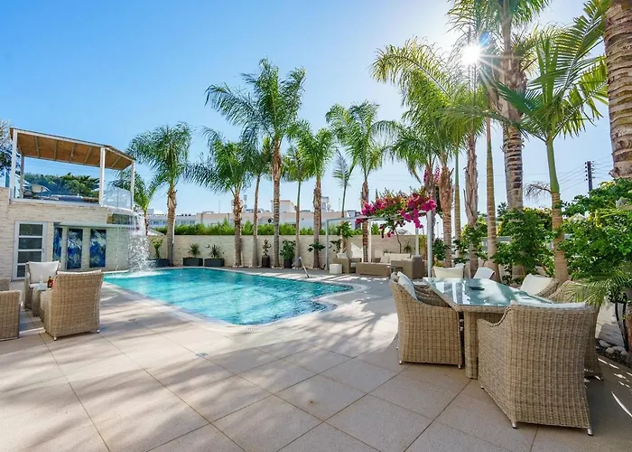 Royal Nissi Mansion 3 Bed Lower Part Of 别墅 圣纳帕