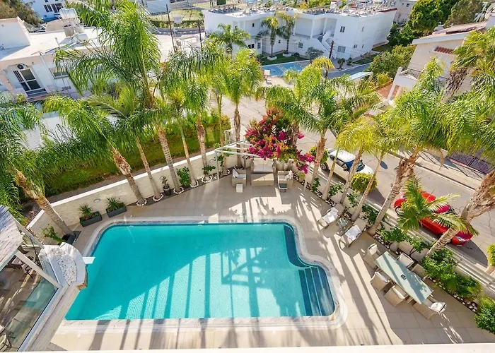 Royal Nissi Mansion 3 Bed Lower Part Of 别墅 圣纳帕