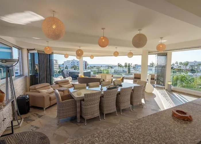 Royal Nissi Mansion 3 Bed Lower Part Of 别墅 圣纳帕